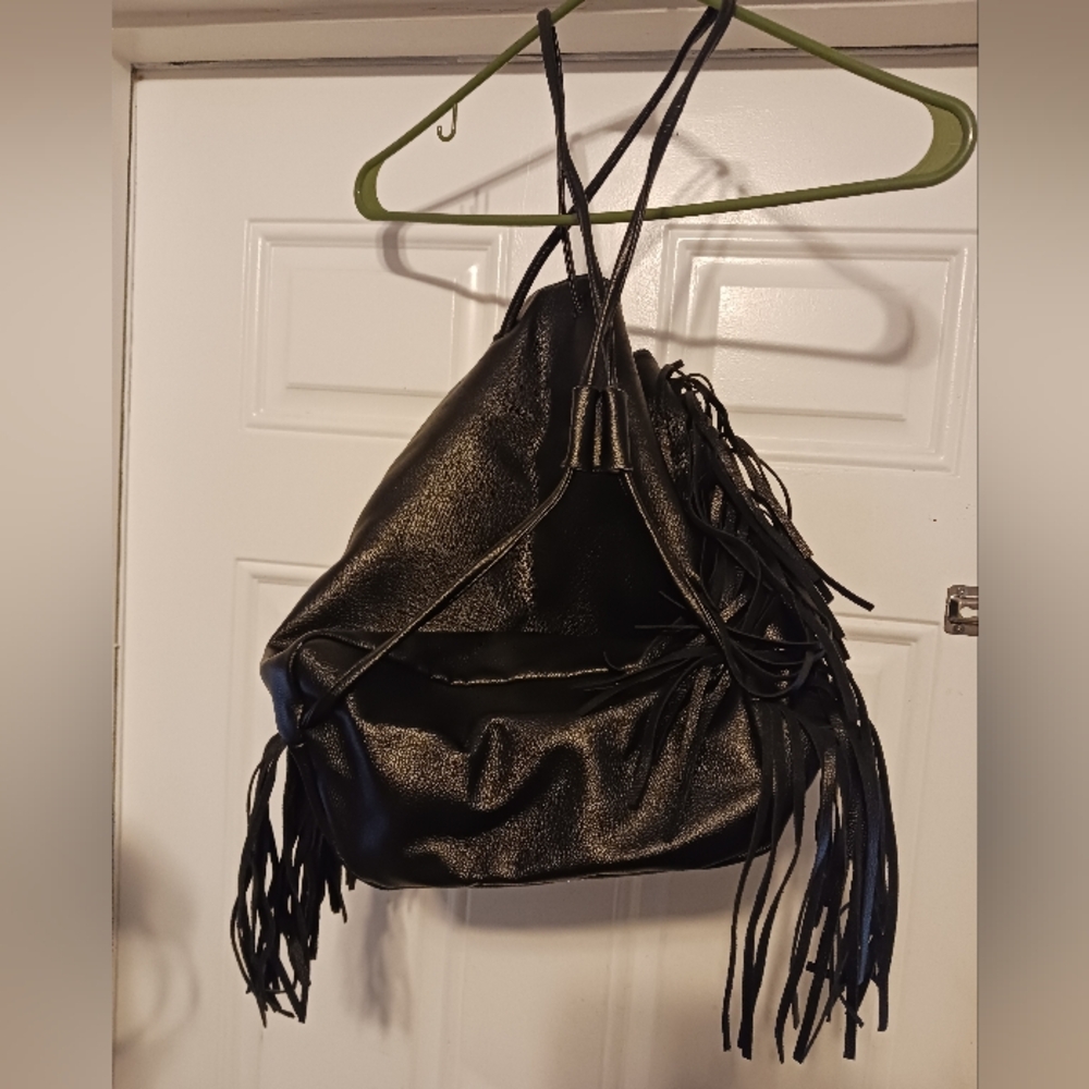Victoria’s Secret fringe "New" backpack🎒 Size 13"×15"×6",🛍 A FABULOUS GIFT 🎁 - Picture 4 of 4